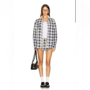 LIONESS Vacanza Shirt & Paradise Mini Short in Navy Plaid